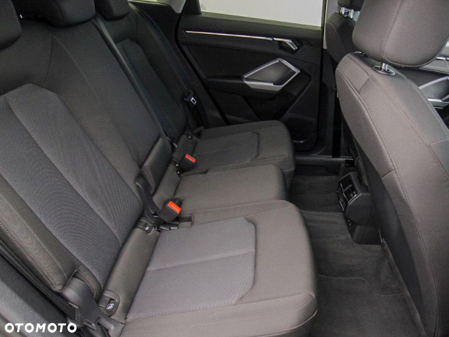 Audi Q3 35 TFSI Advanced S tronic - 11