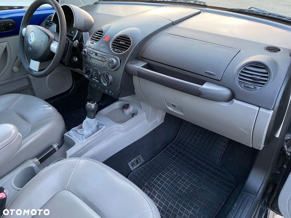 Volkswagen New Beetle - 7