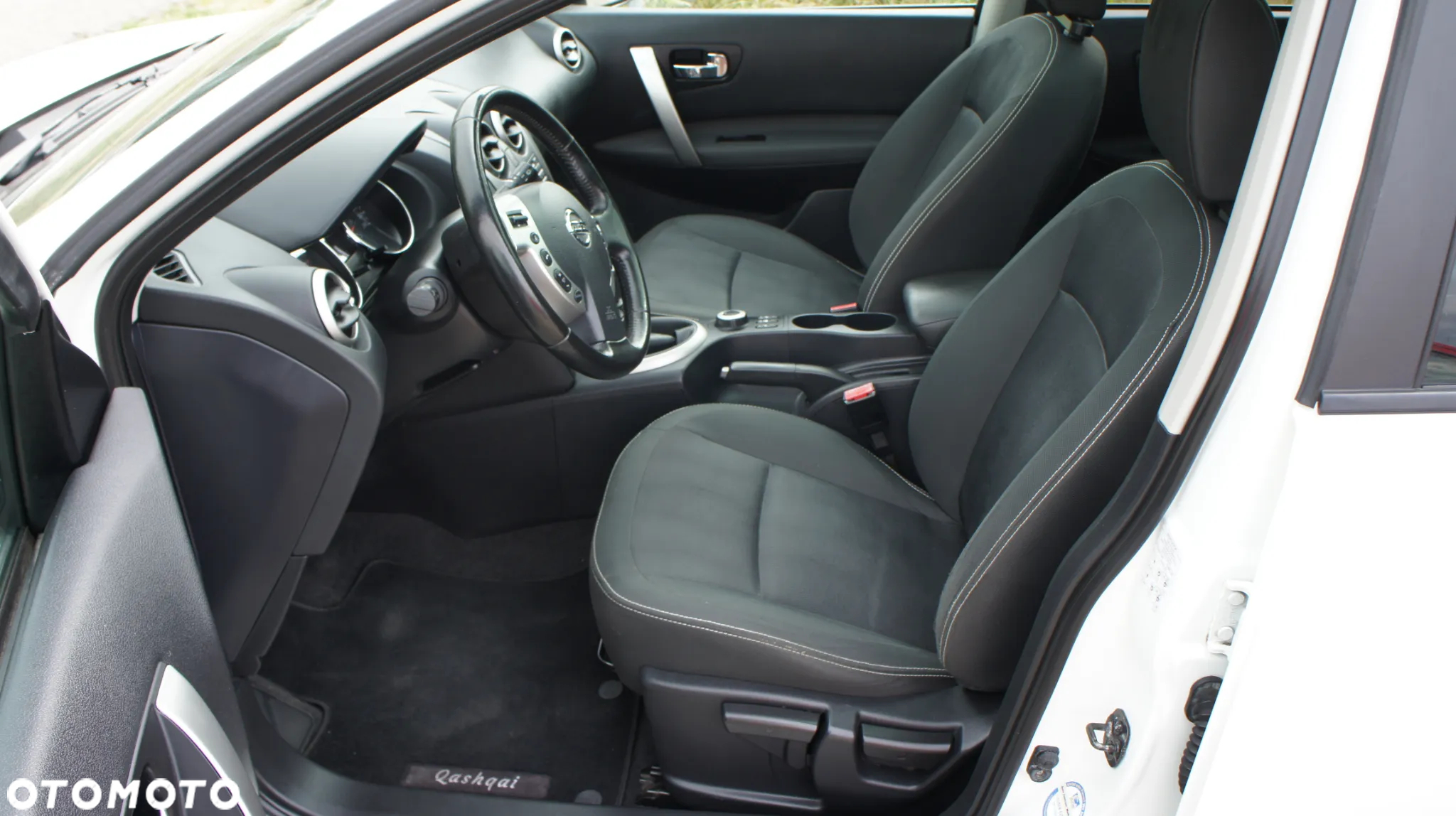 Nissan Qashqai 2.0 4x4 tekna - 16