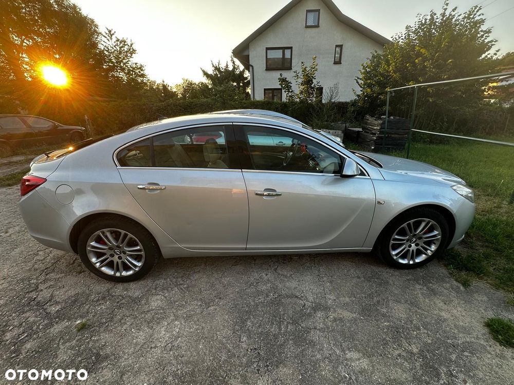 Opel Insignia - 1