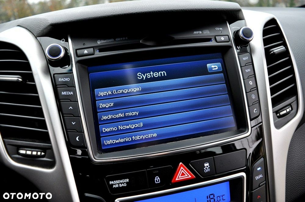 Hyundai i30 1.6 CRDi BlueDrive Premium - 35