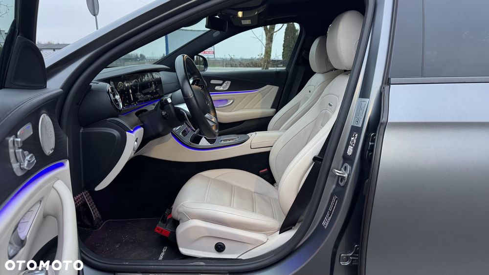 Mercedes-Benz Klasa E - 16