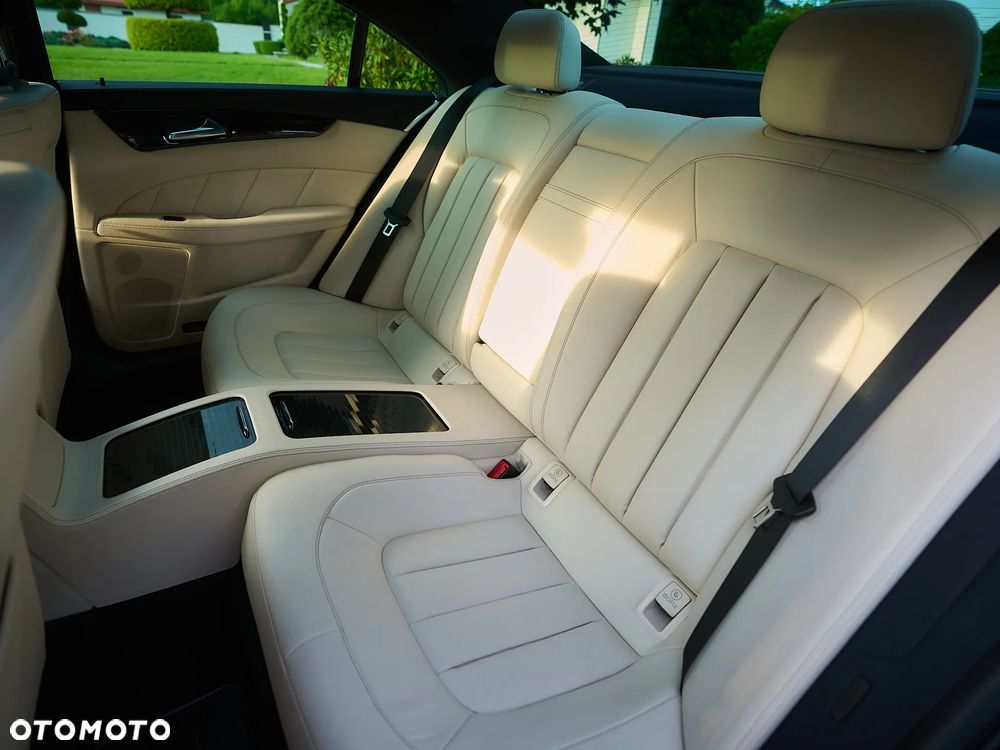 Mercedes-Benz CLS 350 d 4-Matic - 10