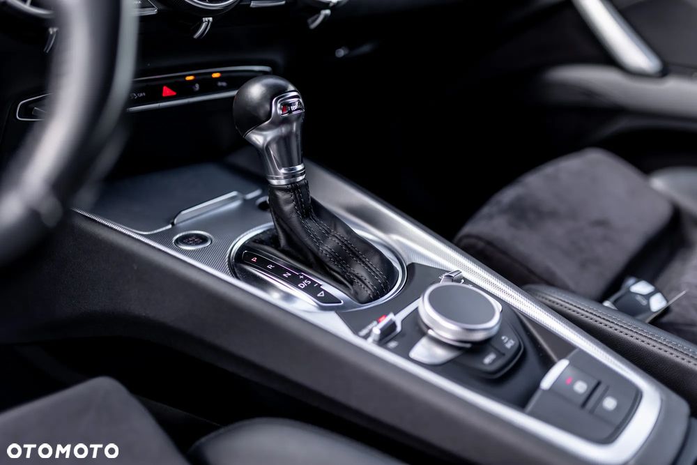 Audi TT Coupé - 11