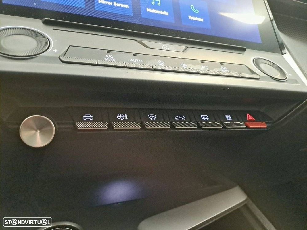 Peugeot 308 1.2 Hybrid Style e-DCS6 - 23