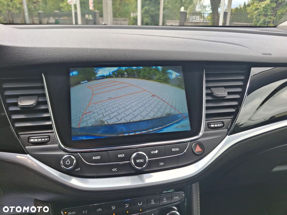 Opel Astra 1.6 Turbo Start/Stop Dynamic - 33