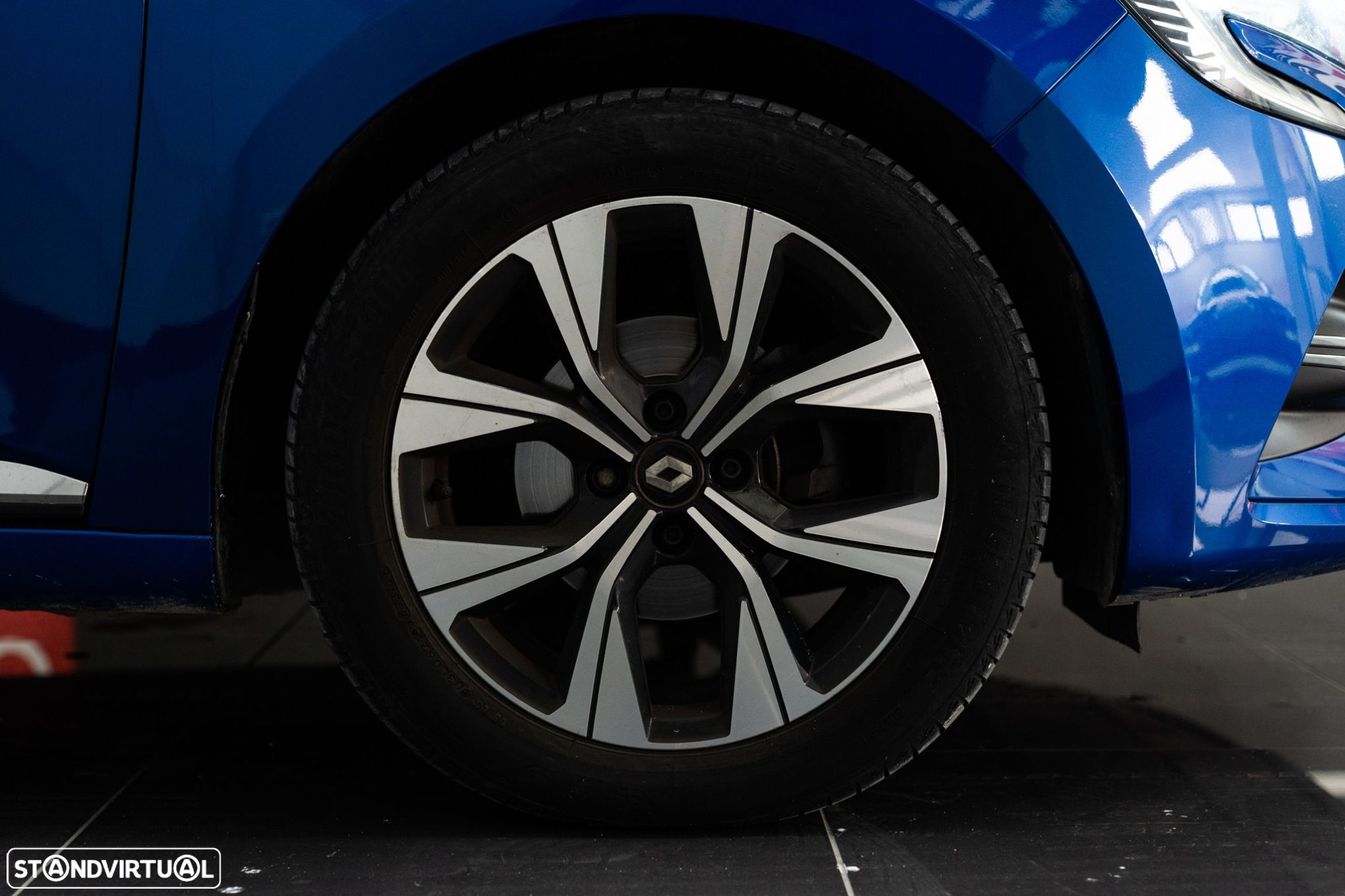 Renault Clio 1.0 TCe Limited CVT - 3