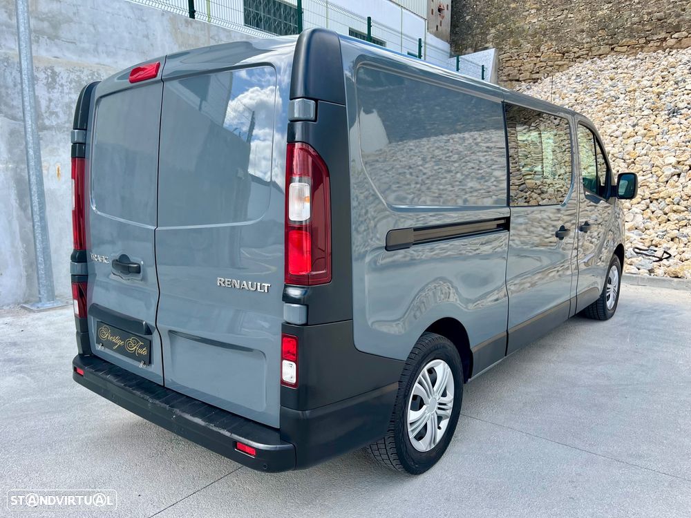 Renault Trafic 1.6 DCI Cabine dupla 6 lugares versão longa - 15