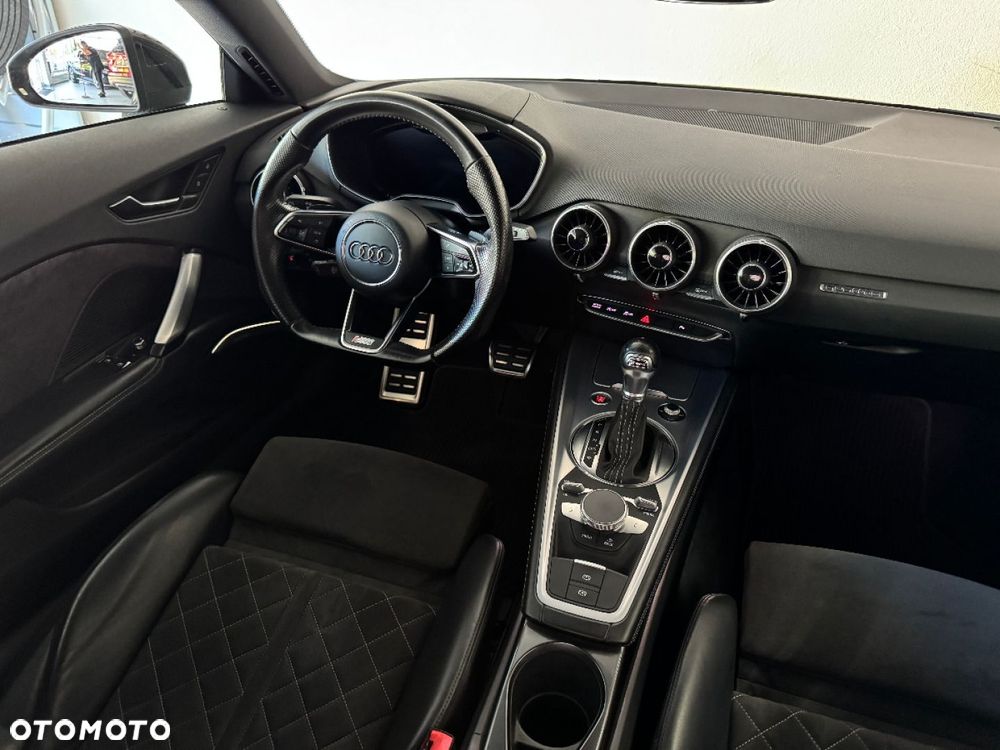 Audi TT Coupé - 20
