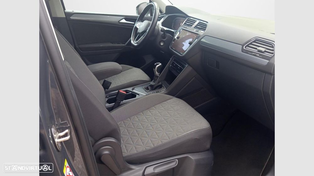 Volkswagen Tiguan 1.5 TSI Life — fotografia 12