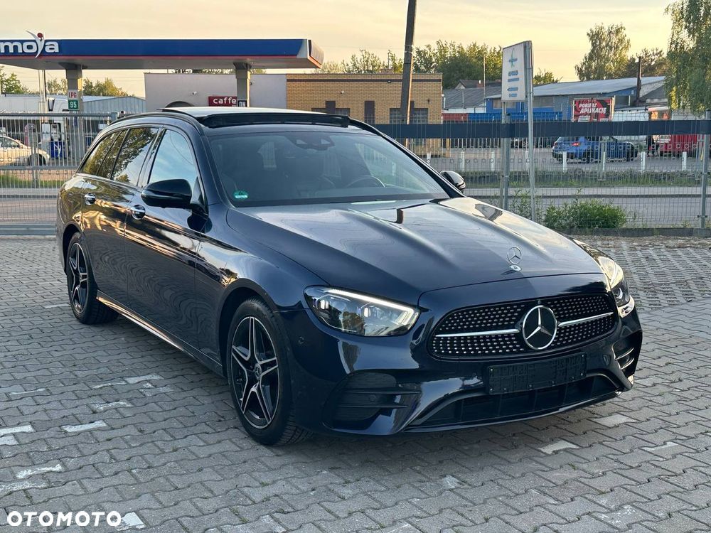 Mercedes-Benz Klasa E 200 9G-TRONIC AMG Line - 12