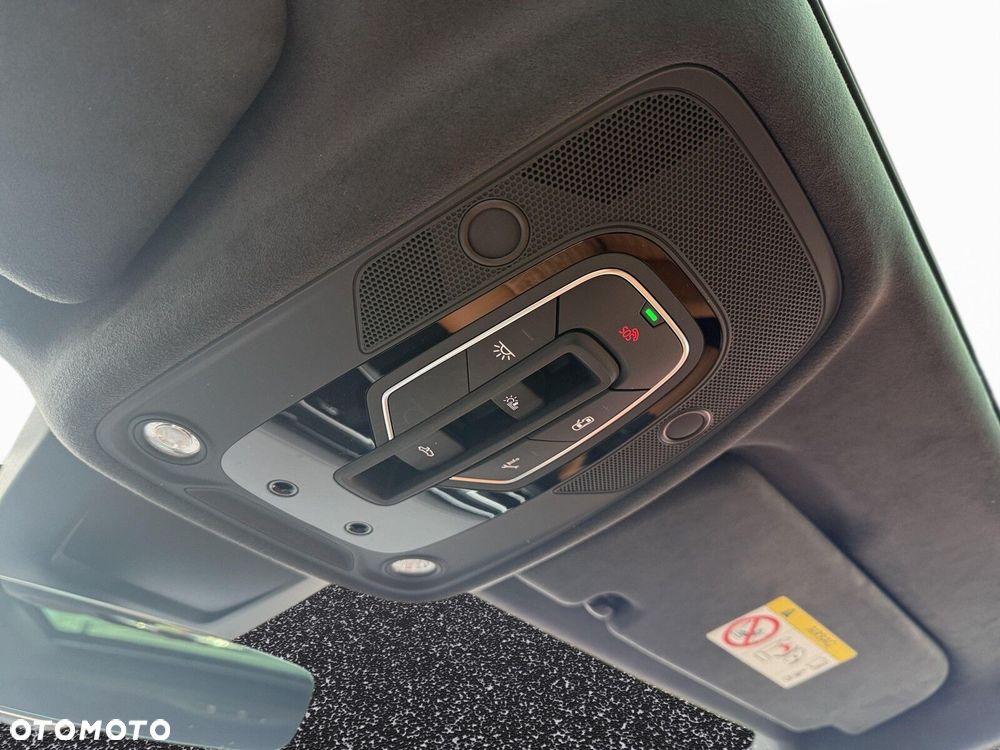Audi RS Q8 TFSI Quattro Tiptronic - 24