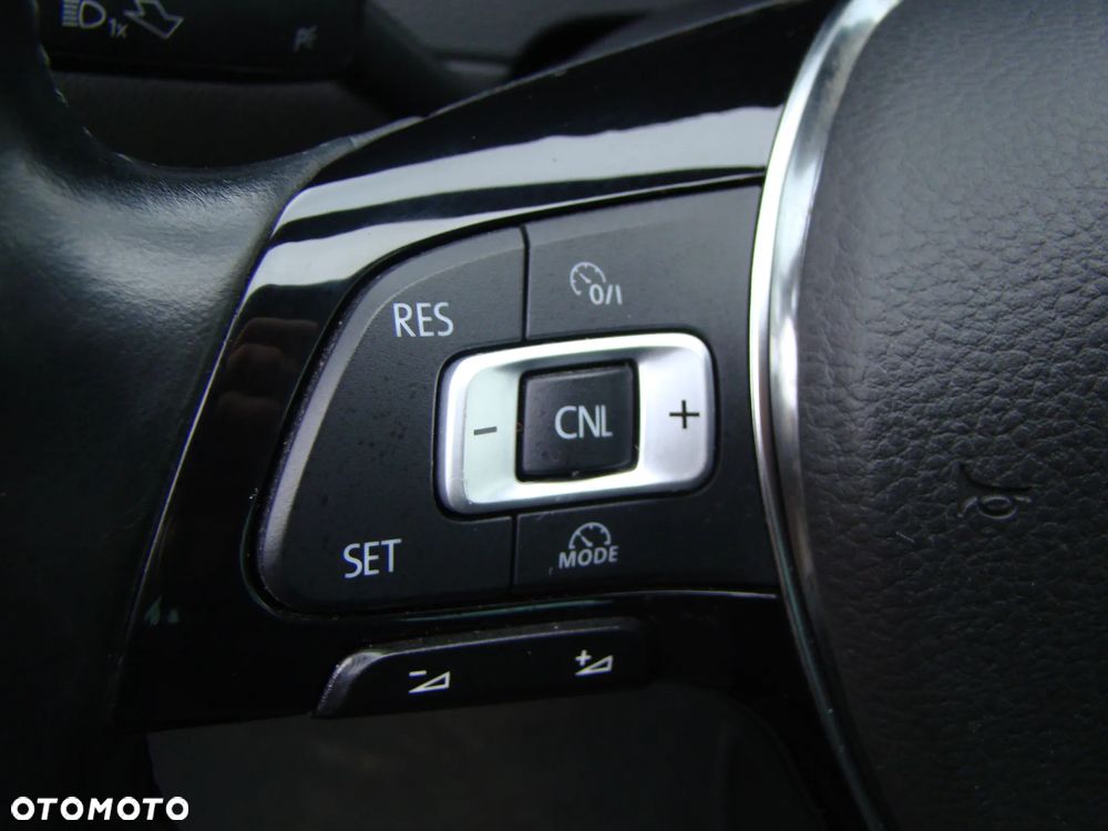 Volkswagen Golf 1.2 TSI BMT Trendline - 18