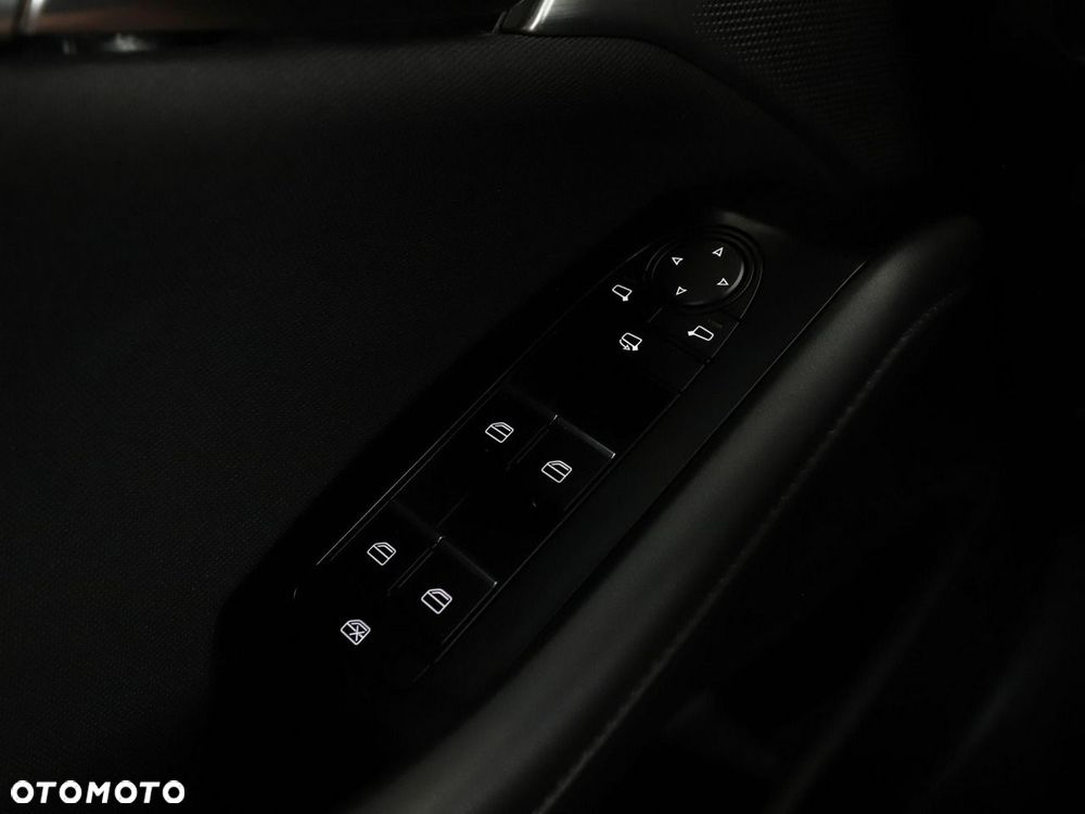 Mazda 3 SKYACTIV-G 2.0 M-Hybrid - 38