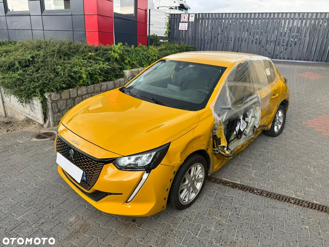 Peugeot 208 - 3