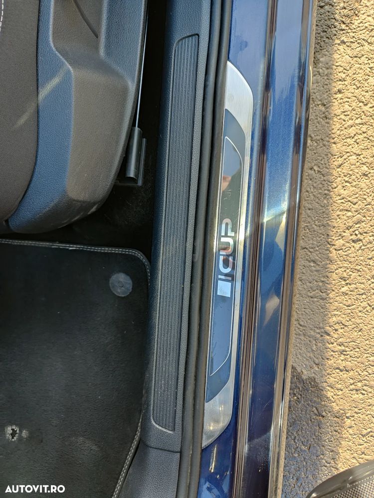 Volkswagen Golf - 11