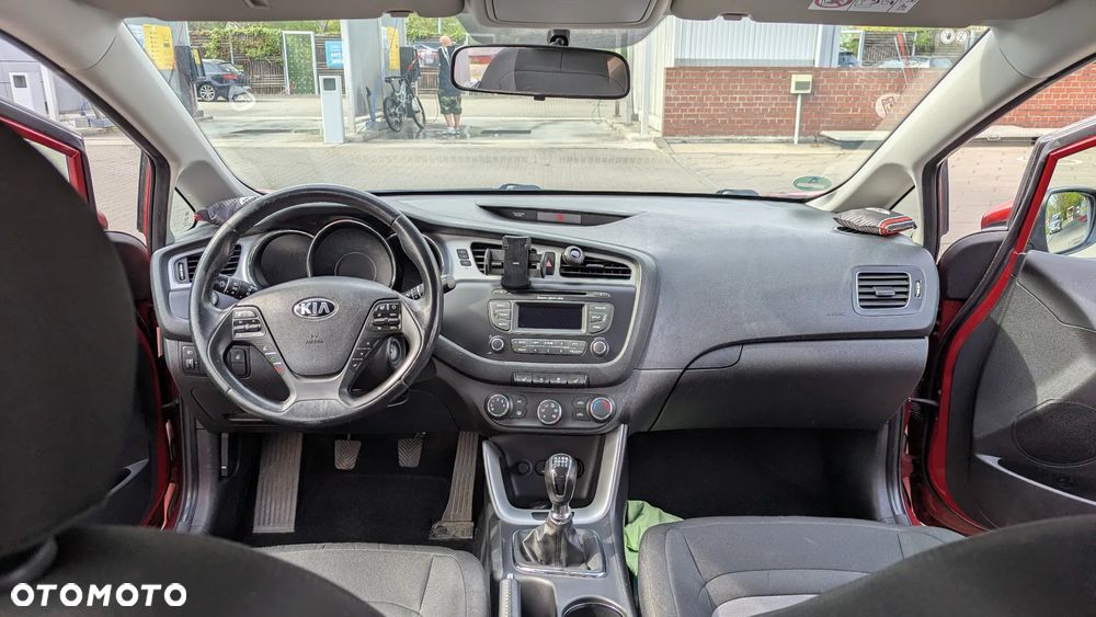 Kia Ceed 1.4 M - 10