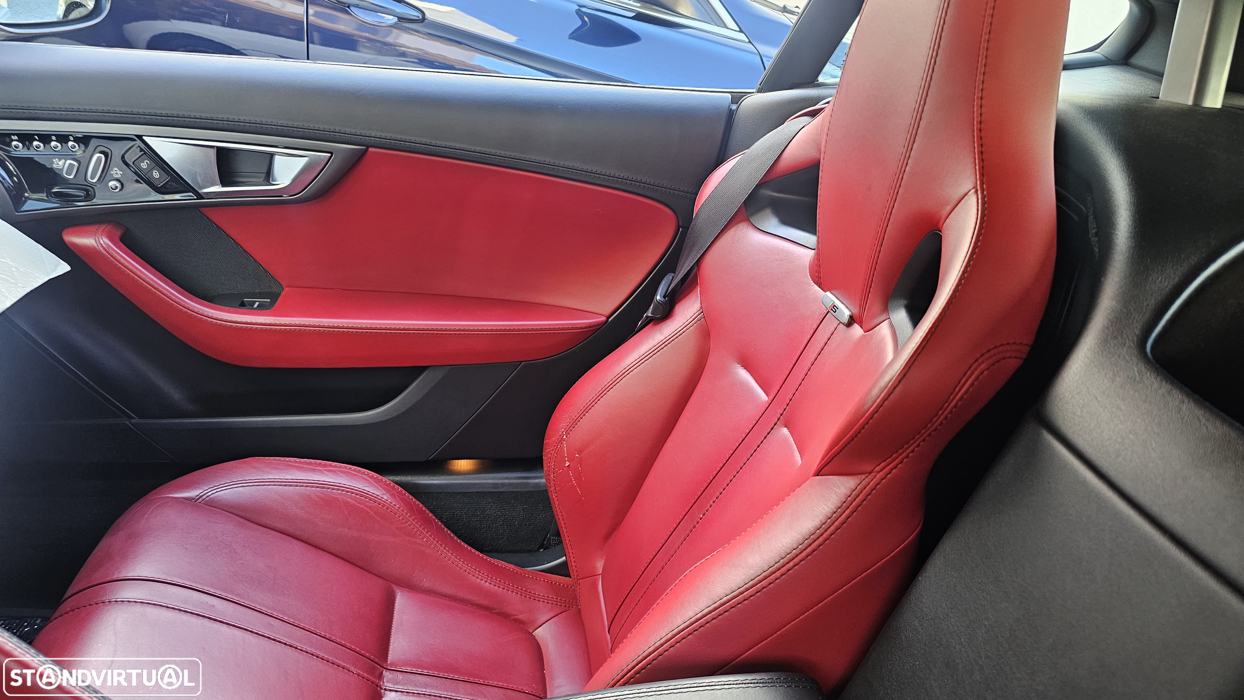 Jaguar F-Type 3.0 V6 S/C S Auto - 11