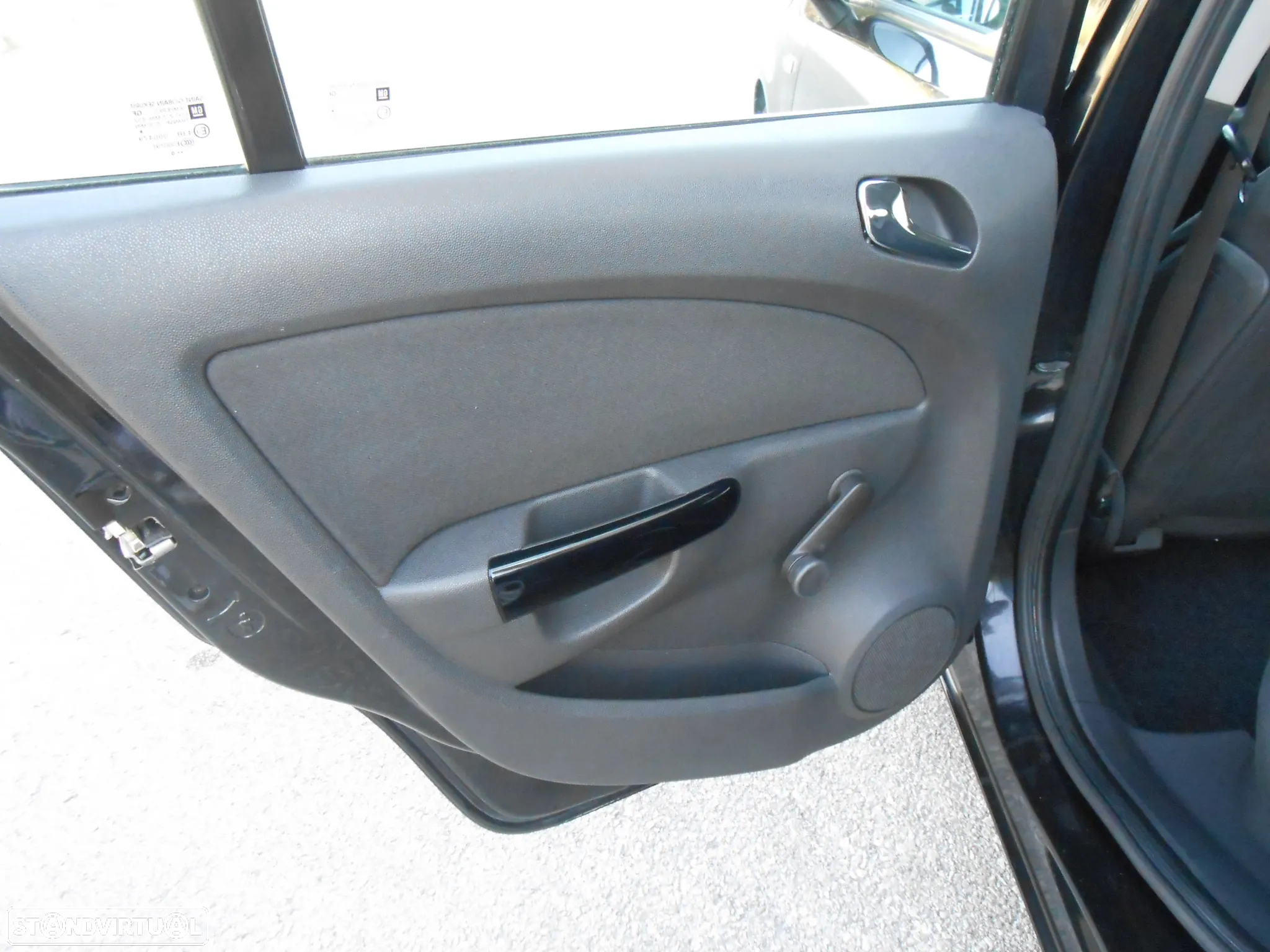 Opel Corsa 1.3 CDTi Enjoy EcoFLEX - 16