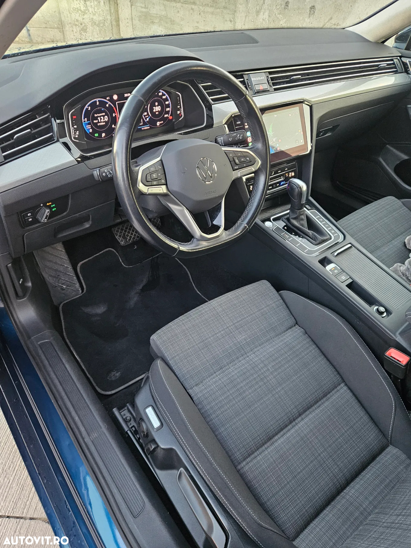 Volkswagen Passat Variant 2.0 TDI DSG Comfortline - 16