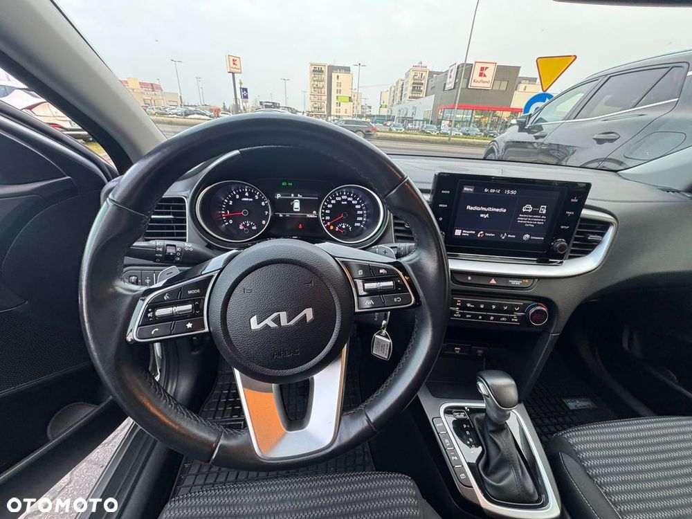 Kia Ceed 1.5 T-GDI M DCT - 17