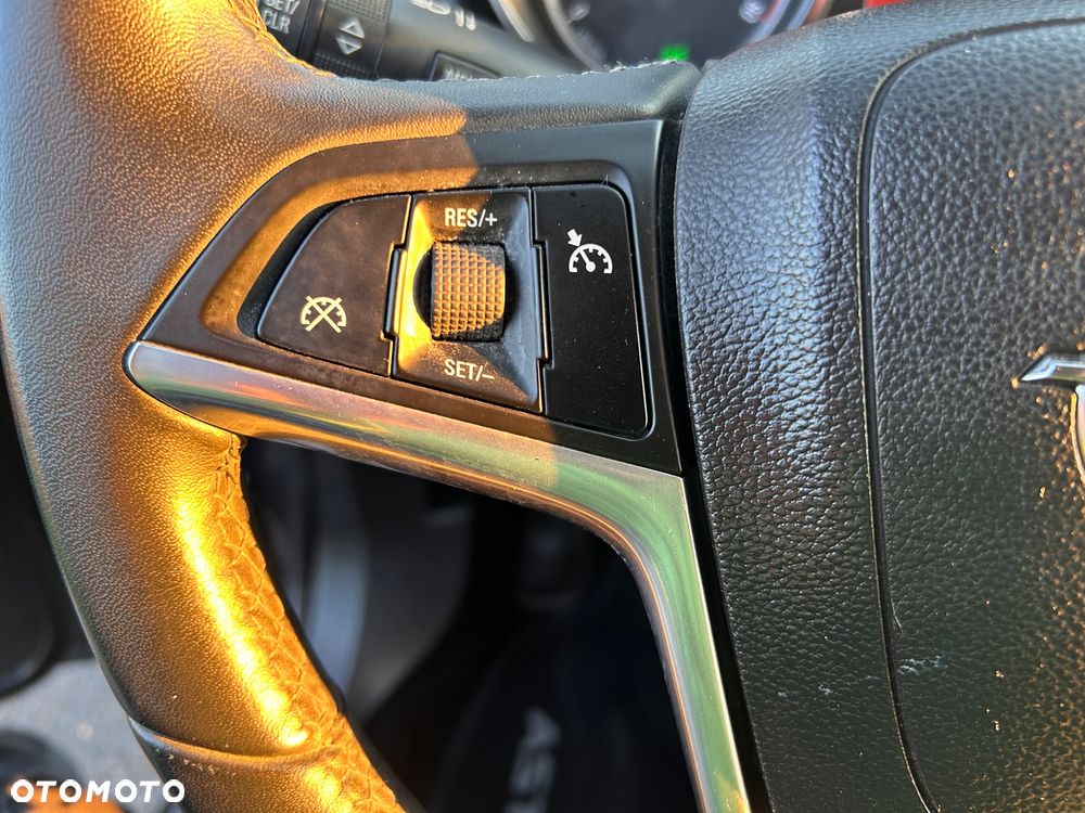 Opel Astra 1.6 Design Edition - 23