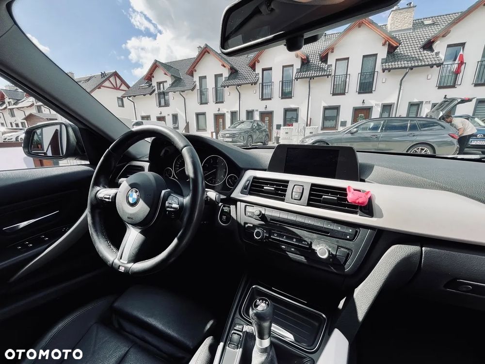 BMW Seria 3 318d Blue Performance Sport Line - 13