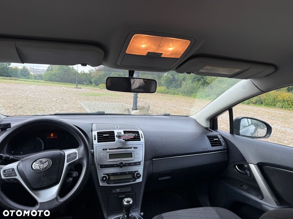 Toyota Avensis 2.0 D-4D Sol - 6