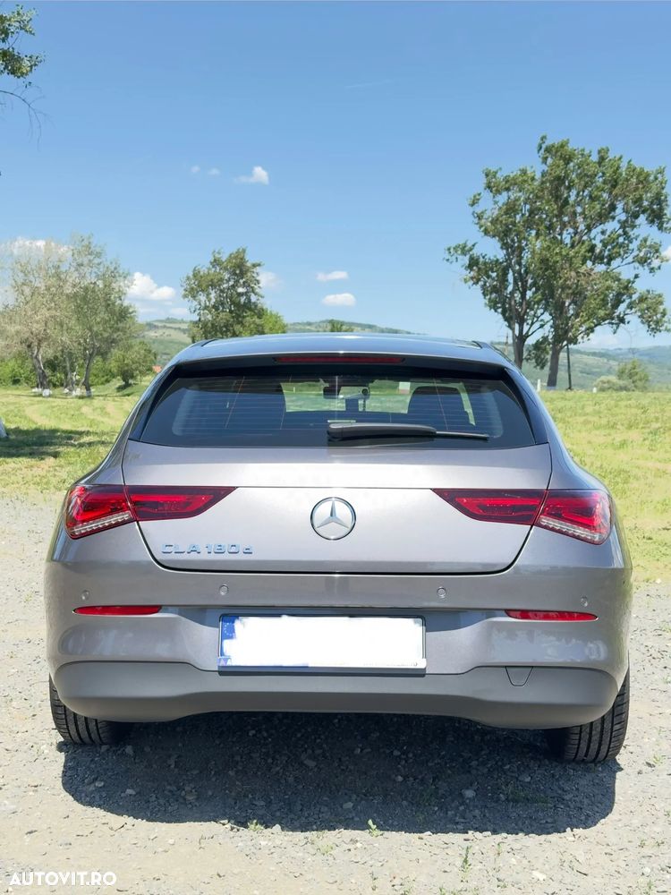 Mercedes-Benz CLA 180 d 8G-DCT - 5