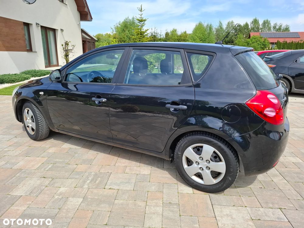 Kia Ceed 1.4 CVVT LX - 12