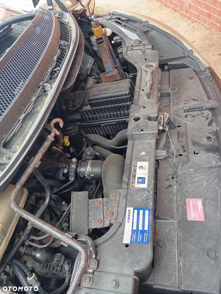 Peugeot 807 2.0 HDi Premium - 9