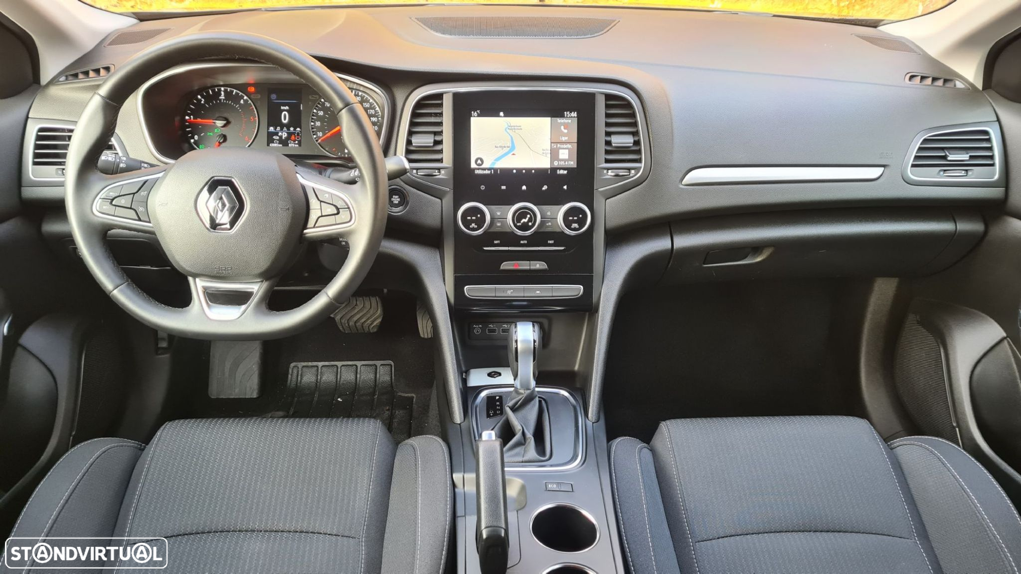 Renault Mégane 1.5 Blue dCi Intens EDC - 10