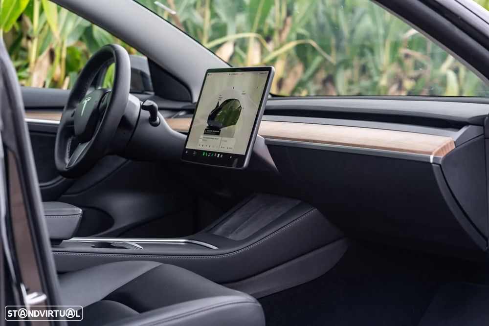 Tesla Model 3 Long-Range Dual Motor AWD - 21