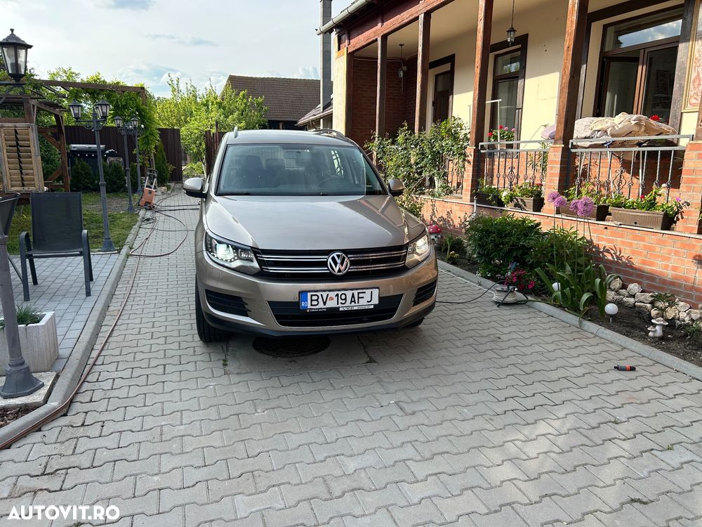 Volkswagen Tiguan - 14