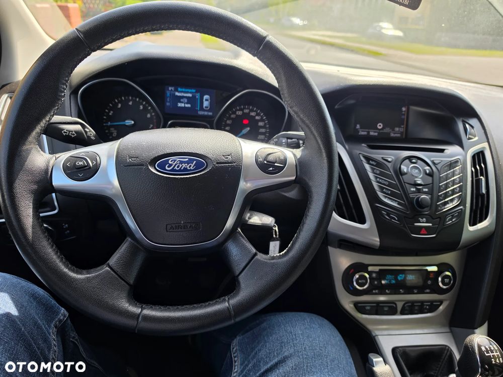 Ford Focus 1.0 EcoBoost STart-Stopp-System TITANIUM - 12