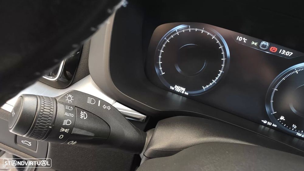 Volvo XC 60 2.0 D4 Momentum Plus Geartronic - 41