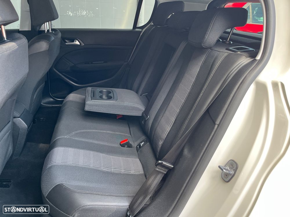 Peugeot 308 PureTech 130 GPF EAT8 Stop & Start Allure Pack - 22