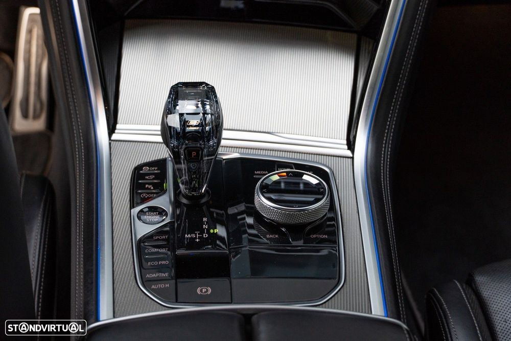 BMW 840 d xDrive Pack M - 34