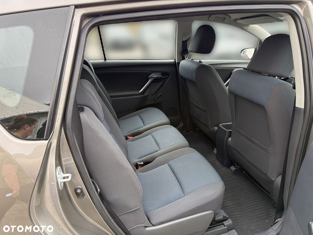 Toyota Verso 1.6 Active EU6 - 11
