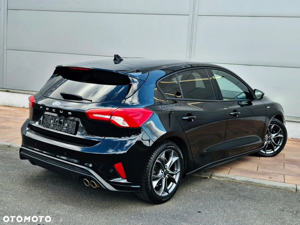Ford Focus 1.5 EcoBoost ST-Line - 15