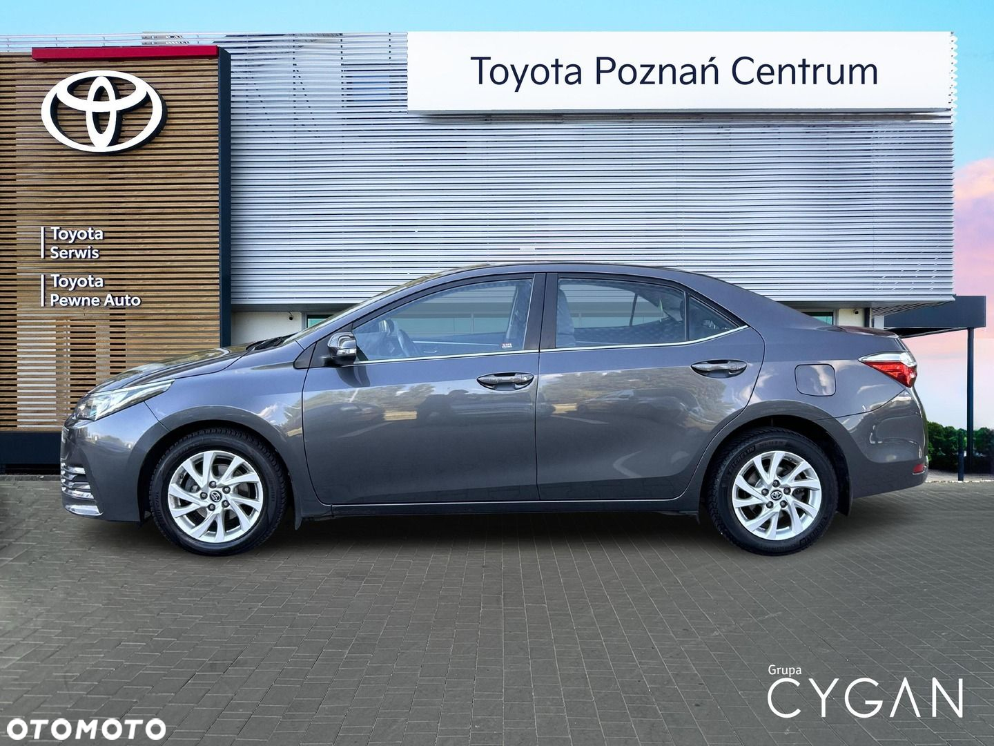 Toyota Corolla - 2