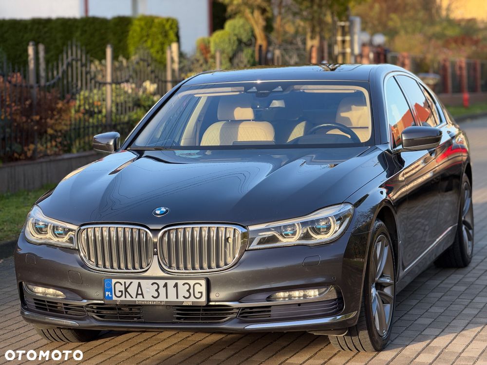 BMW Seria 7 750i xDrive - 2