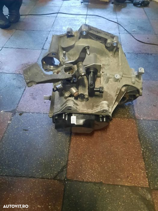 Cutie viteze manuala 5 trepte Volkswagen golf 5 1.6mpi bgu bse skoda o - 3