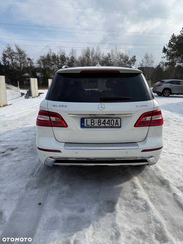 Mercedes-Benz ML - 14