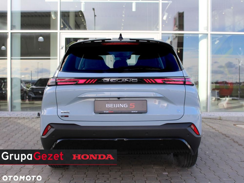 BAIC 5 - 5