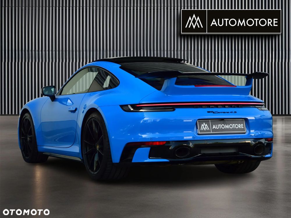 Porsche 911 Carrera 4S - 8
