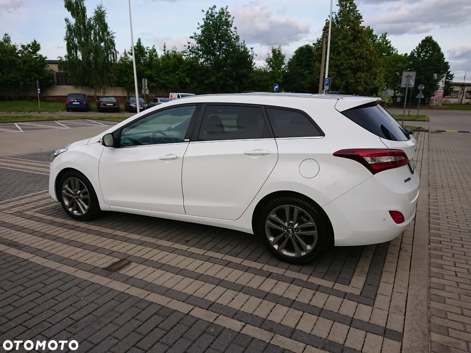 Hyundai i30 1.6 CRDI DCT Premium - 23