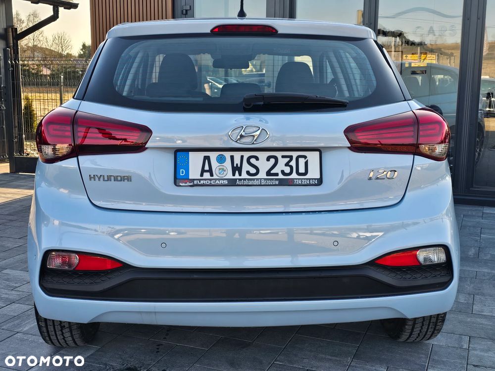 Hyundai i20 blue 1.2 Trend - 38