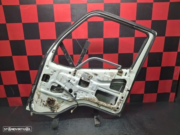 Porta Frente Direita Mitsubishi Canter Camião De Plataforma/Chassis (F - 2
