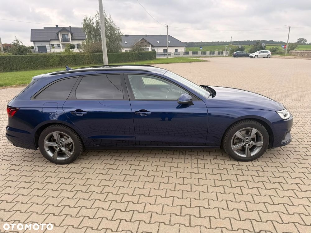 Audi A4 Avant - 30